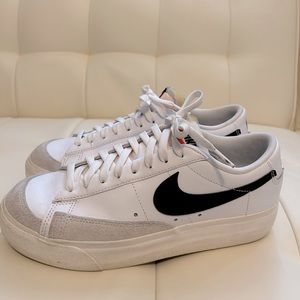 Nike Blazer Low Platform Women’s Shoes Size 9